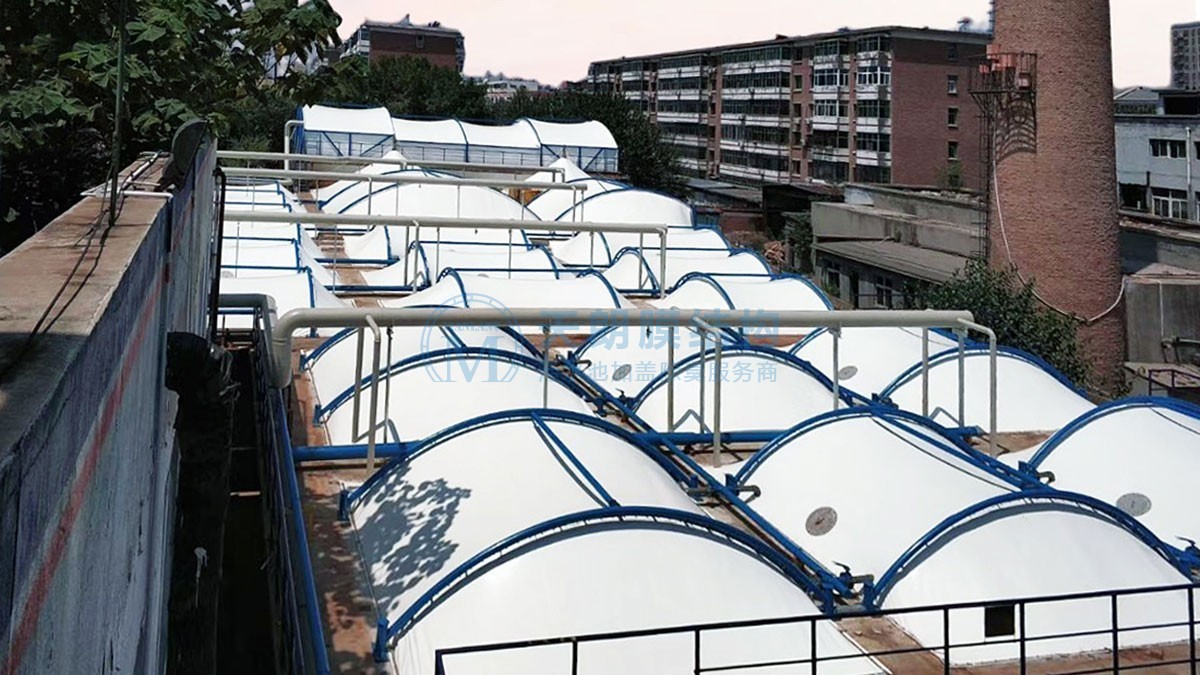 際華3543針織服飾有限公司污水池反吊膜密封